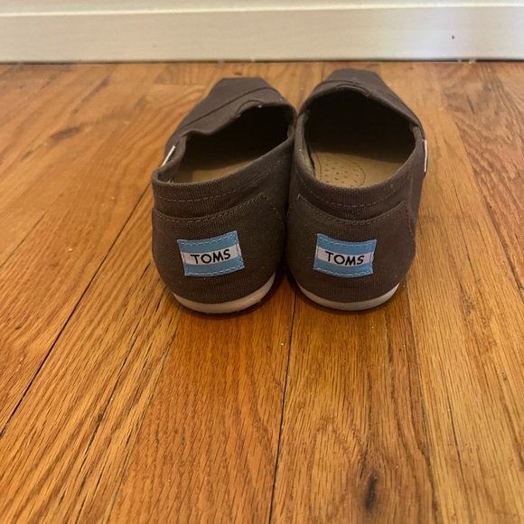 TOMS - Picture 4 of 6